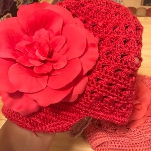2 Crochet knitted baby hats
